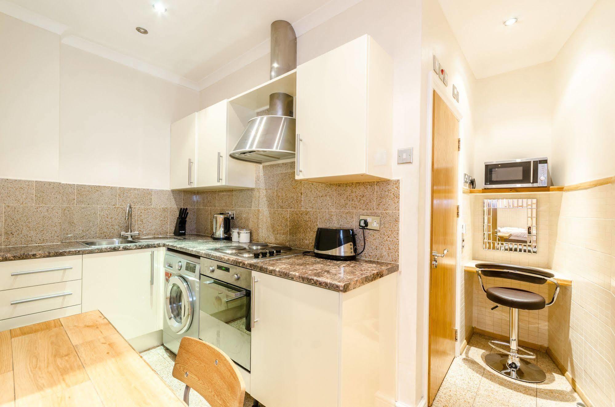 Milestone Apartments ロンドン エクステリア 写真